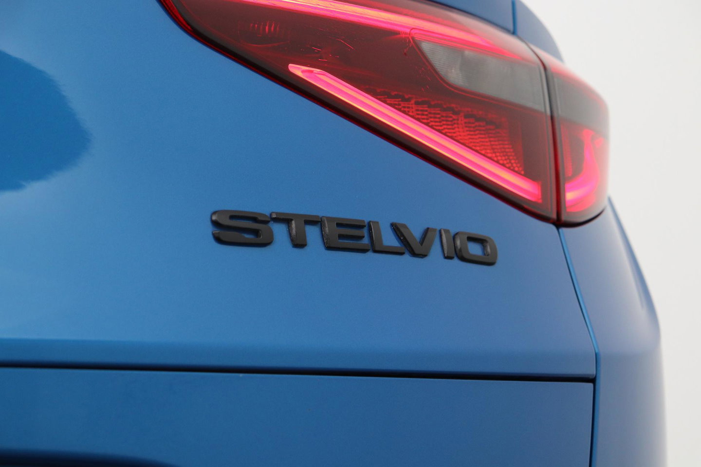 Alfa Romeo Stelvio 2.2 JTD AWD Veloce | Aut | Leder | Camera | 20 Inch | Getint Glas | ACC