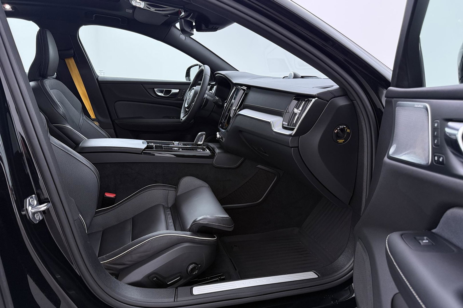 Volvo S60 T8 Twin Engine Polestar Engineered | 33dkm! | ACC | Bowers&Wilkins | Panoramadak | Head-Up | 360° Camera