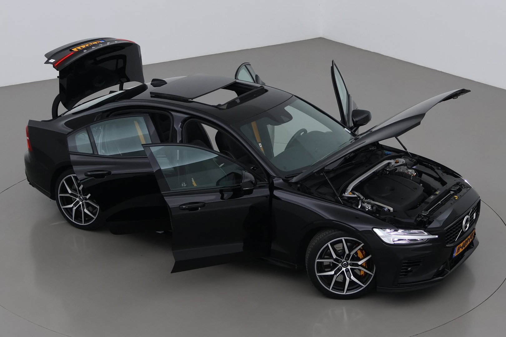 Volvo S60 T8 Twin Engine Polestar Engineered | 33dkm! | ACC | Bowers&Wilkins | Panoramadak | Head-Up | 360° Camera