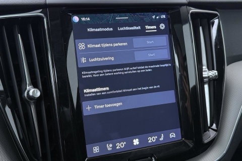Volvo XC60 T6 Plug-in hybrid Plus Dark | Panoramadak | ACC | Stoel+Stuurverwarming | BLIS | Camera | 21 Inch