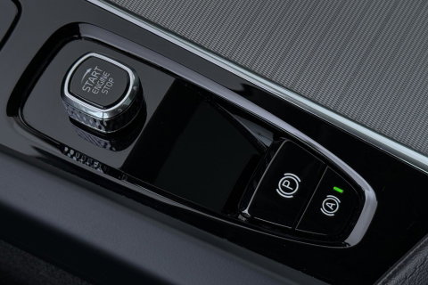 Volvo XC60 T6 Plug-in hybrid Plus Dark | Panoramadak | ACC | Stoel+Stuurverwarming | BLIS | Camera | 21 Inch