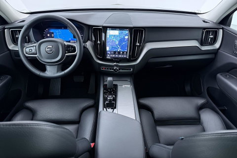 Volvo XC60 T6 Plug-in hybrid Plus Dark | Panoramadak | ACC | Stoel+Stuurverwarming | BLIS | Camera | 21 Inch