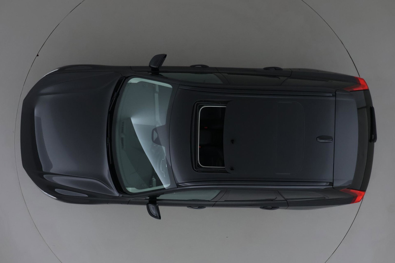 Volvo XC60 T6 Plug-in hybrid Plus Dark | Panoramadak | ACC | Stoel+Stuurverwarming | BLIS | Camera | 21 Inch