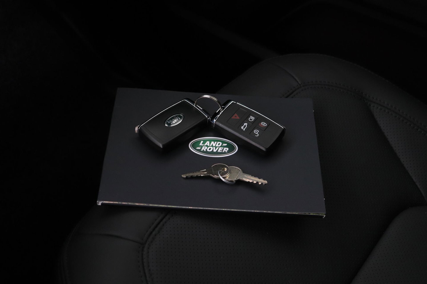 Land Rover Defender 2.0 P300e 110 X-Dynamic HSE | FACELIFT | Explorer Pack | ClearSight | Meridian Surround | Head-Up | Panoramadak | Trekhaak