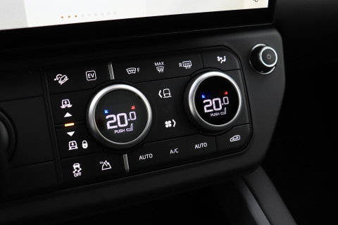 Land Rover Defender 2.0 P300e 110 X-Dynamic HSE | FACELIFT | Explorer Pack | ClearSight | Meridian Surround | Head-Up | Panoramadak | Trekhaak