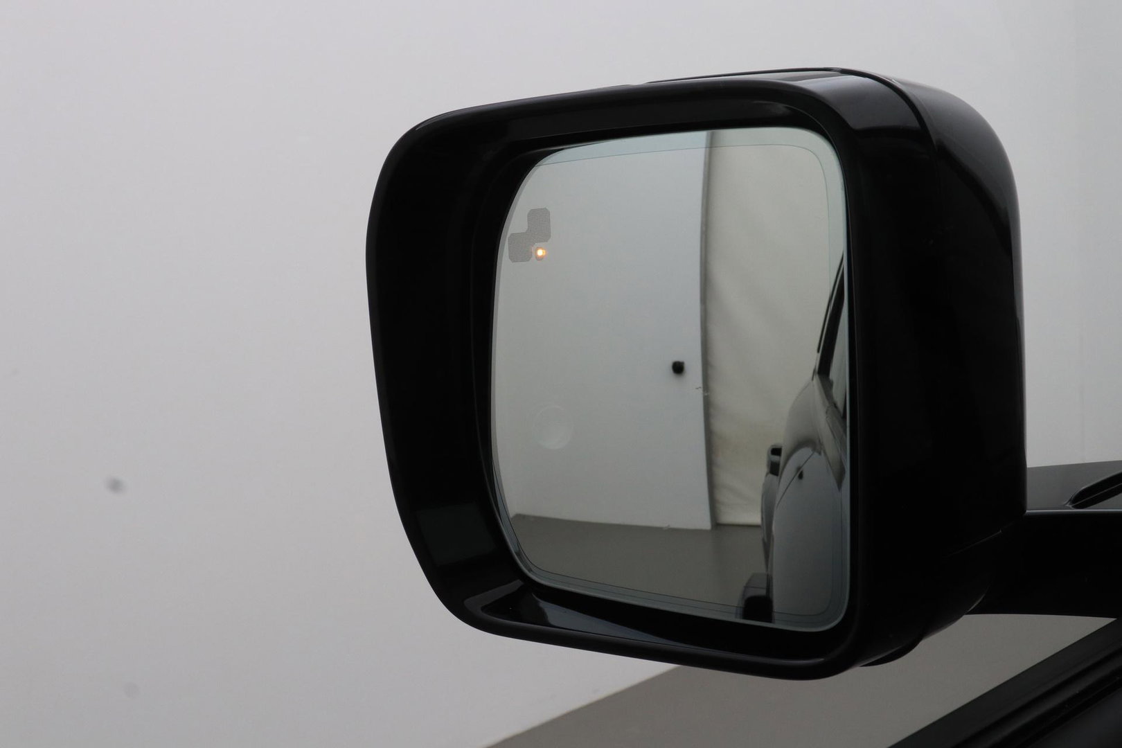 Land Rover Defender 2.0 P300e 110 X-Dynamic HSE | FACELIFT | Explorer Pack | ClearSight | Meridian Surround | Head-Up | Panoramadak | Trekhaak