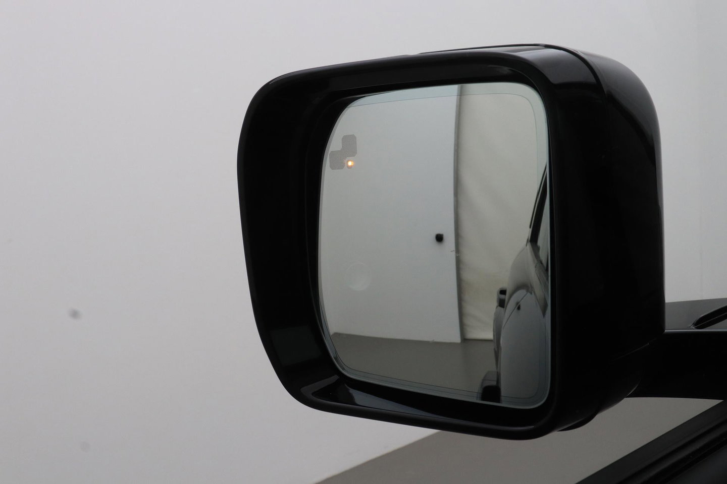 Land Rover Defender 2.0 P300e 110 X-Dynamic HSE | FACELIFT | Explorer Pack | ClearSight | Meridian Surround | Head-Up | Panoramadak | Trekhaak