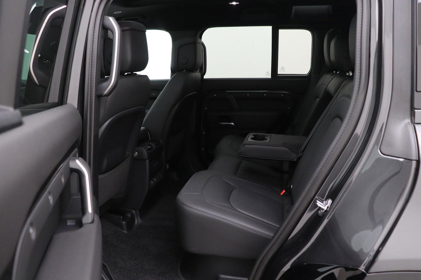Land Rover Defender 2.0 P300e 110 X-Dynamic HSE | FACELIFT | Explorer Pack | ClearSight | Meridian Surround | Head-Up | Panoramadak | Trekhaak