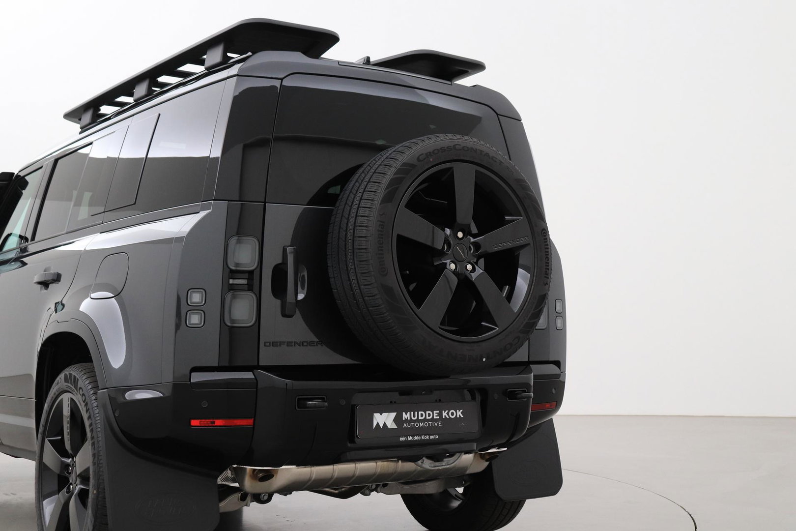 Land Rover Defender 2.0 P300e 110 X-Dynamic HSE | FACELIFT | Explorer Pack | ClearSight | Meridian Surround | Head-Up | Panoramadak | Trekhaak