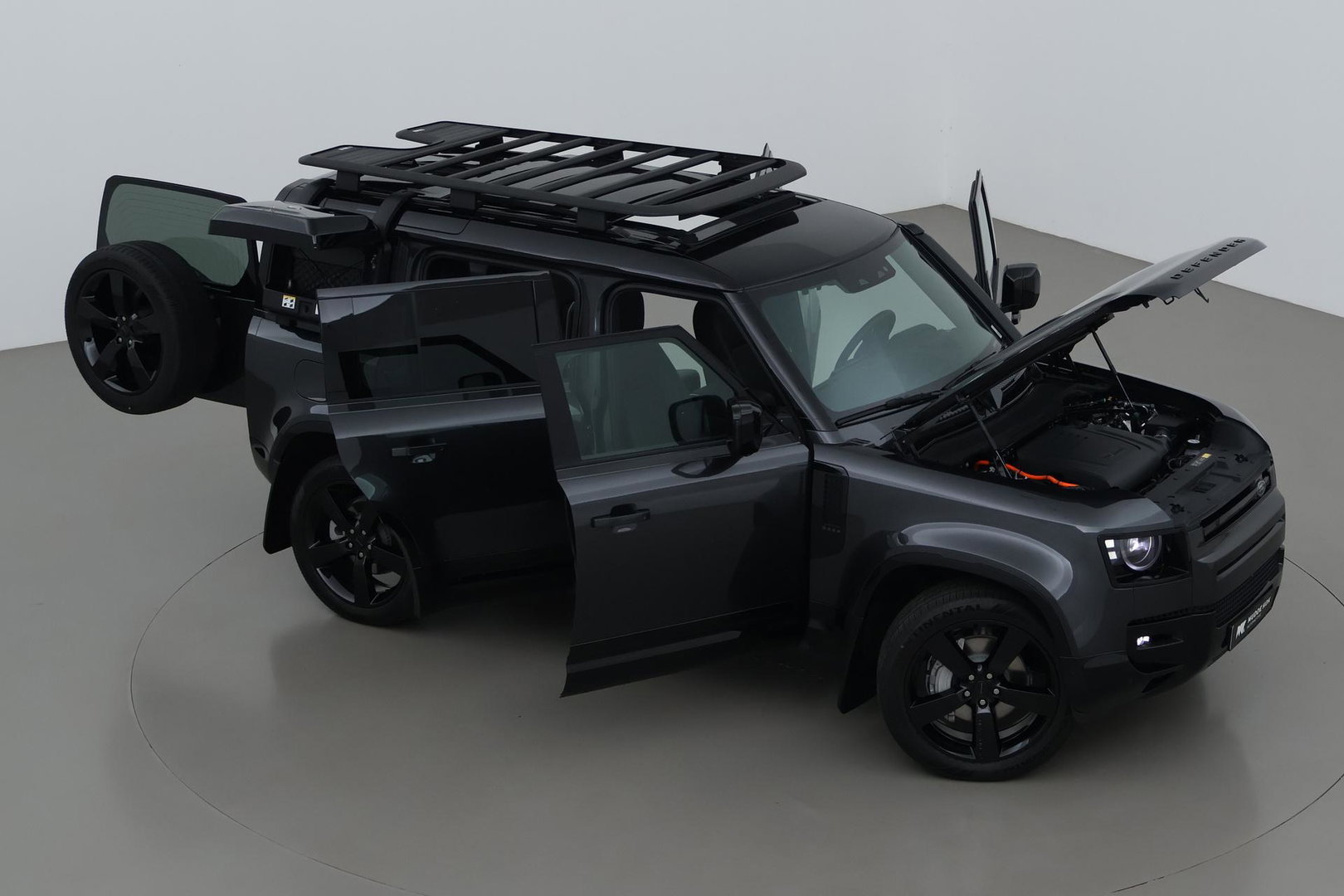 Land Rover Defender 2.0 P300e 110 X-Dynamic HSE | FACELIFT | Explorer Pack | ClearSight | Meridian Surround | Head-Up | Panoramadak | Trekhaak