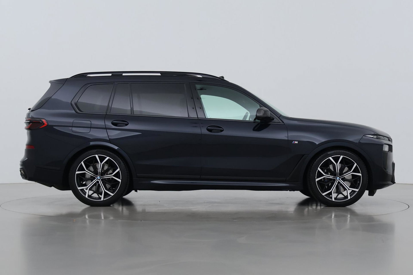 BMW X7 xDrive40i | M-Sport | 7P | Luchtvering | 22 Inch | Panoramadak | Head-Up | 360° Camera | Trekhaak
