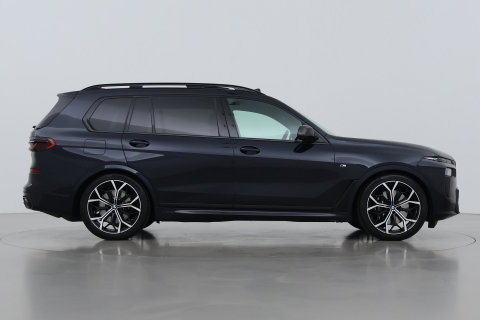 BMW X7 xDrive40i | M-Sport | 7P | Luchtvering | 22 Inch | Panoramadak | Head-Up | 360° Camera | Trekhaak