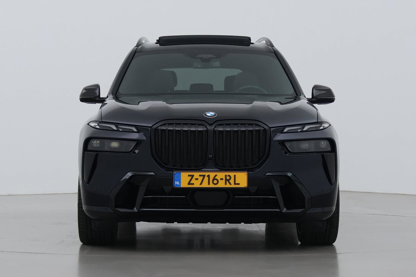 BMW X7 xDrive40i | M-Sport | 7P | Luchtvering | 22 Inch | Panoramadak | Head-Up | 360° Camera | Trekhaak