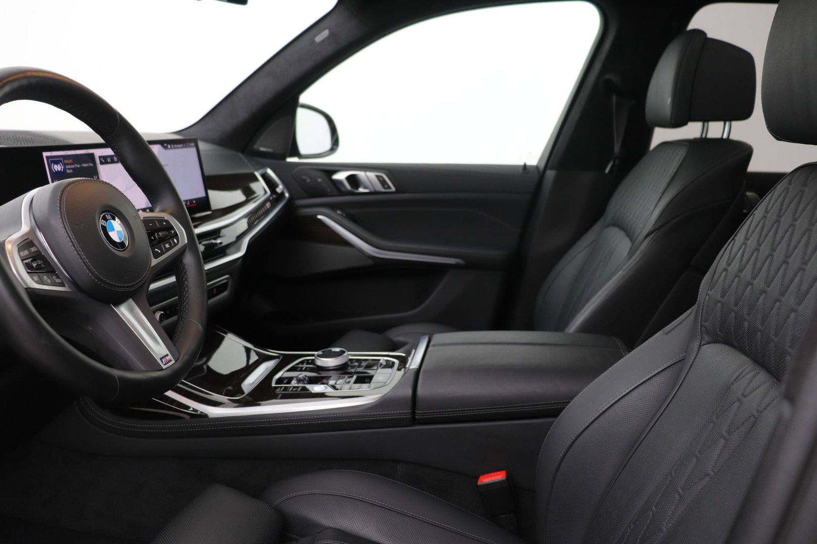 BMW X7 xDrive40i | M-Sport | 7P | Luchtvering | 22 Inch | Panoramadak | Head-Up | 360° Camera | Trekhaak