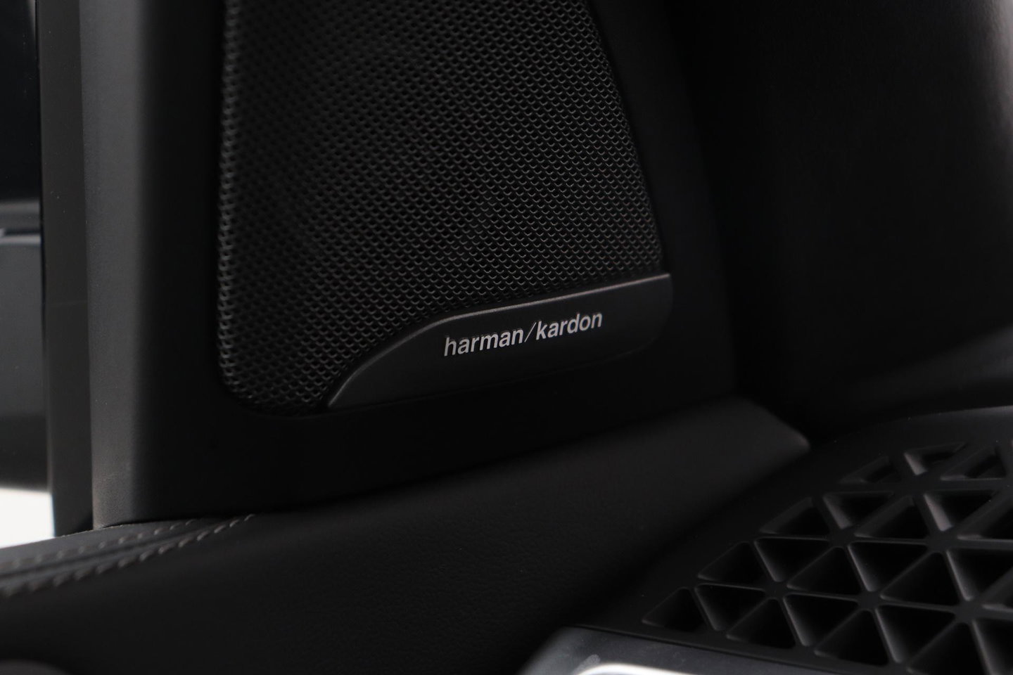 BMW X7 xDrive40i | M-Sport | 7P | Luchtvering | 22 Inch | Panoramadak | Head-Up | 360° Camera | Trekhaak