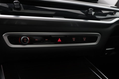 BMW X7 xDrive40i | M-Sport | 7P | Luchtvering | 22 Inch | Panoramadak | Head-Up | 360° Camera | Trekhaak