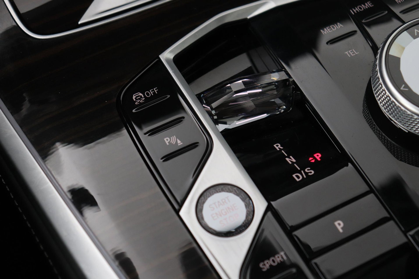 BMW X7 xDrive40i | M-Sport | 7P | Luchtvering | 22 Inch | Panoramadak | Head-Up | 360° Camera | Trekhaak