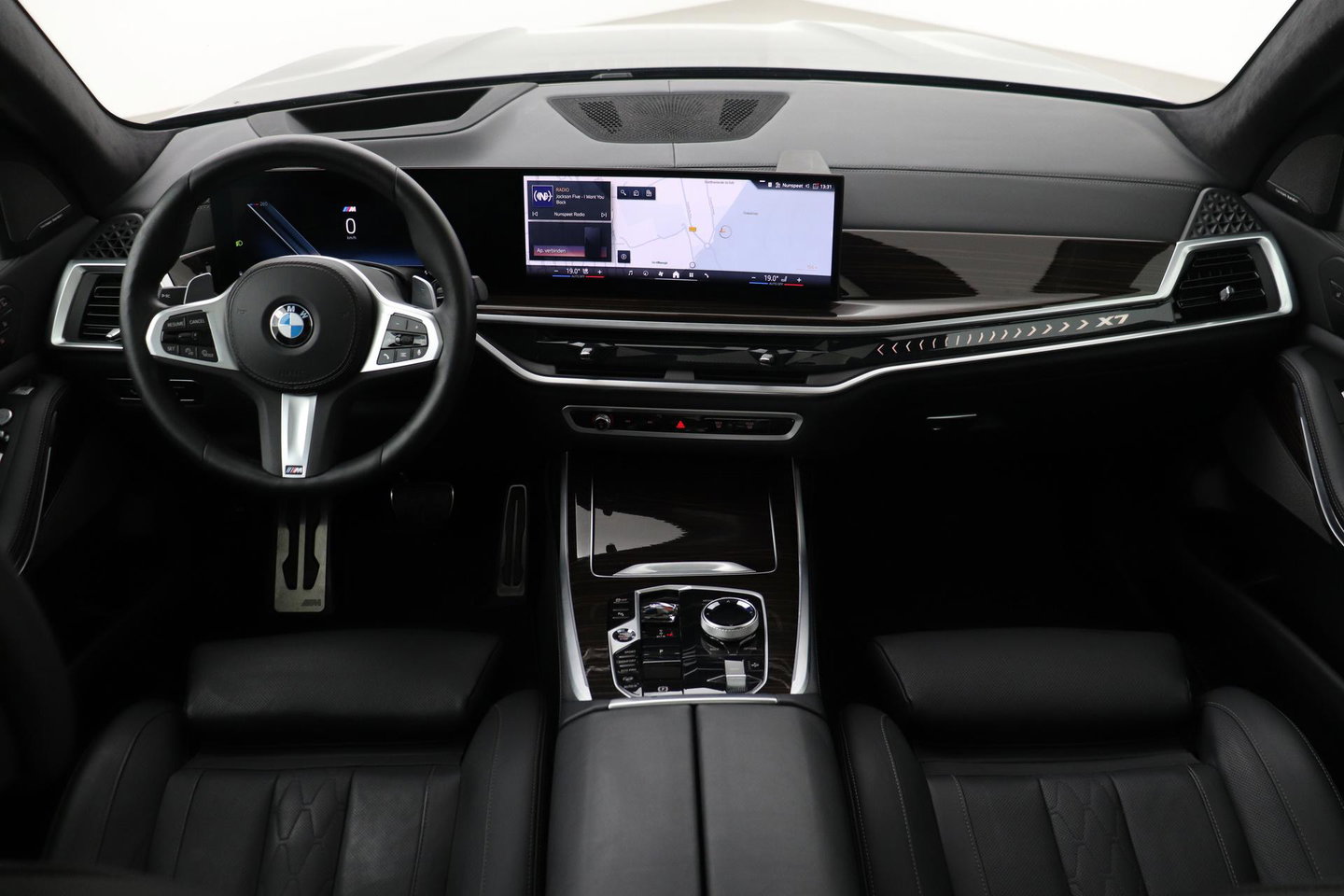 BMW X7 xDrive40i | M-Sport | 7P | Luchtvering | 22 Inch | Panoramadak | Head-Up | 360° Camera | Trekhaak