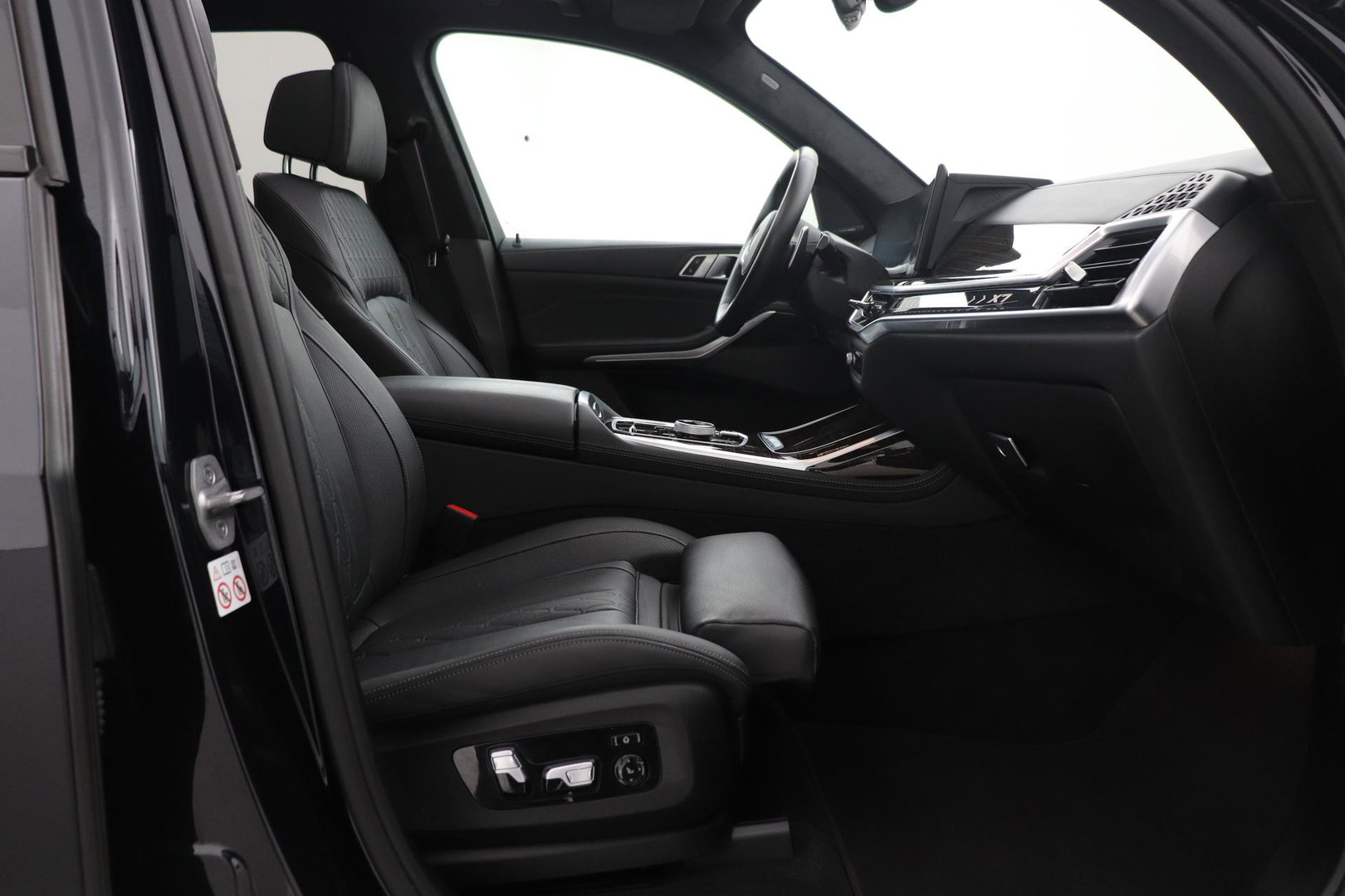 BMW X7 xDrive40i | M-Sport | 7P | Luchtvering | 22 Inch | Panoramadak | Head-Up | 360° Camera | Trekhaak