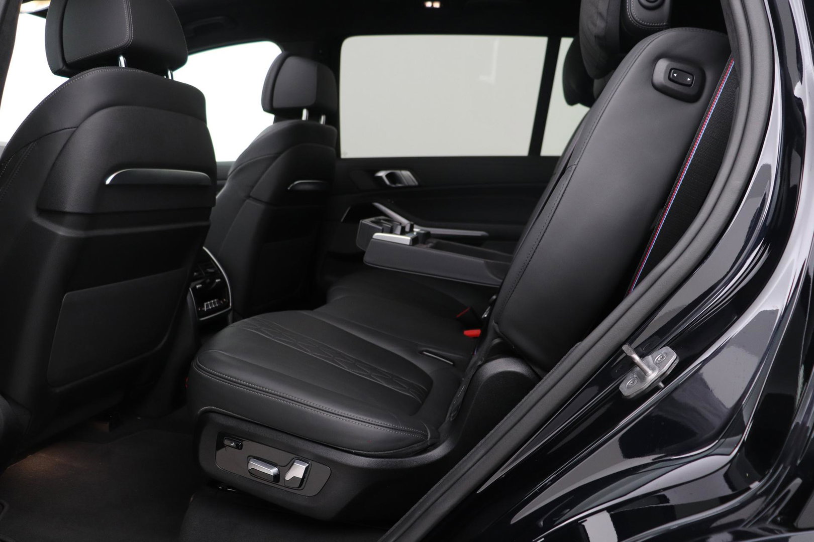 BMW X7 xDrive40i | M-Sport | 7P | Luchtvering | 22 Inch | Panoramadak | Head-Up | 360° Camera | Trekhaak