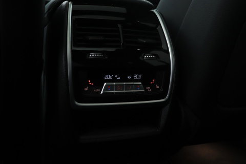 BMW X7 xDrive40i | M-Sport | 7P | Luchtvering | 22 Inch | Panoramadak | Head-Up | 360° Camera | Trekhaak