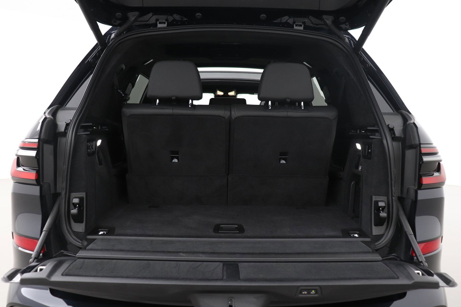 BMW X7 xDrive40i | M-Sport | 7P | Luchtvering | 22 Inch | Panoramadak | Head-Up | 360° Camera | Trekhaak