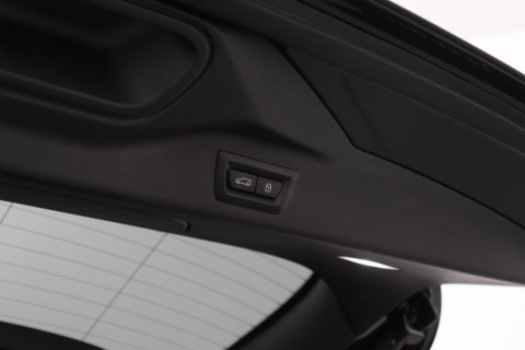BMW X7 xDrive40i | M-Sport | 7P | Luchtvering | 22 Inch | Panoramadak | Head-Up | 360° Camera | Trekhaak