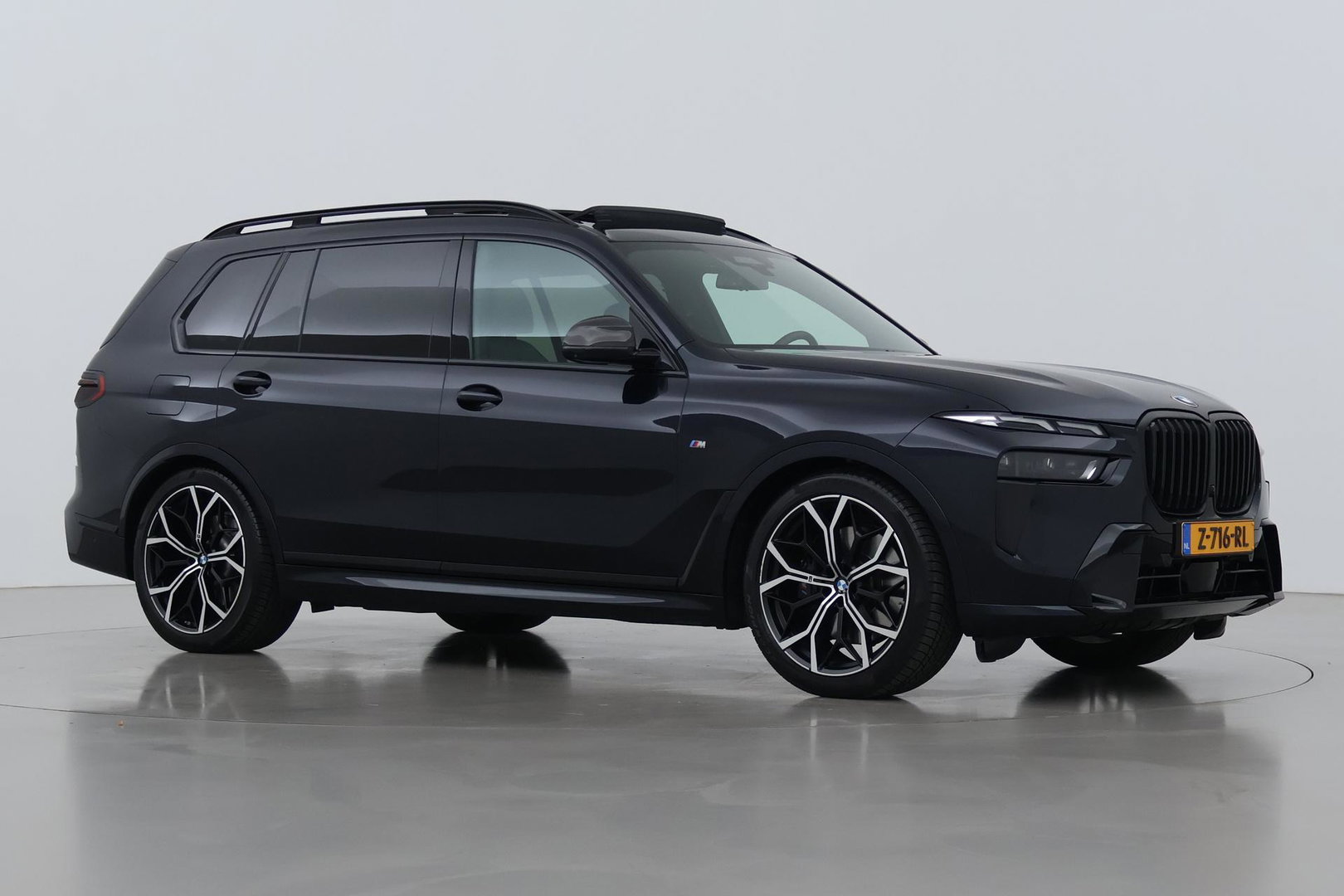 BMW X7 xDrive40i | M-Sport | 7P | Luchtvering | 22 Inch | Panoramadak | Head-Up | 360° Camera | Trekhaak
