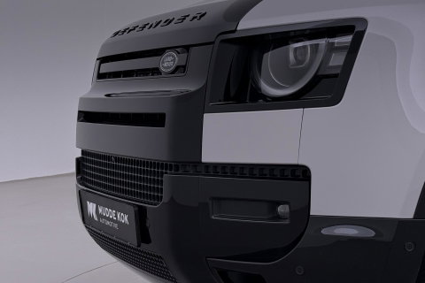 Land Rover Defender 2.0 P300e 110 X | FACELIFT | ClearSight | Meridian Surround | Trekhaak | Luchtvering | Koelbox | Panoramadak | 22 Inch