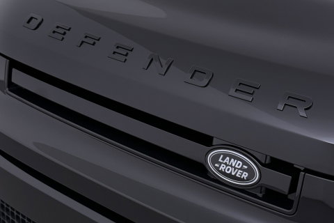 Land Rover Defender 2.0 P300e 110 X | FACELIFT | ClearSight | Meridian Surround | Trekhaak | Luchtvering | Koelbox | Panoramadak | 22 Inch