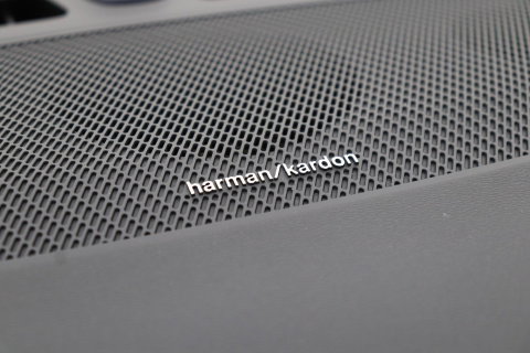 Volvo EX40 Twin Motor Plus Black Edition 82 kWh | ACC | Panoramadak | 360° Camera | Harman/Kardon | Stoel+Stuurverwarming | 20 Inch