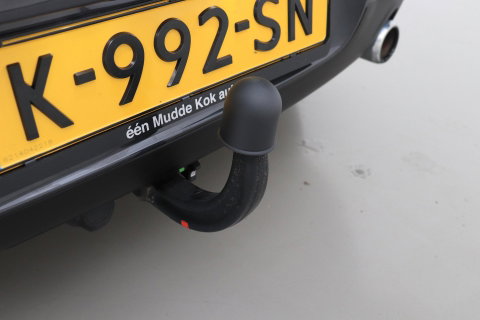 MINI Clubman 2.0 Cooper S Chili Serious Business | Panoramadak | Trekhaak | Keyless | Stoelverwarming | LED | 19 Inch