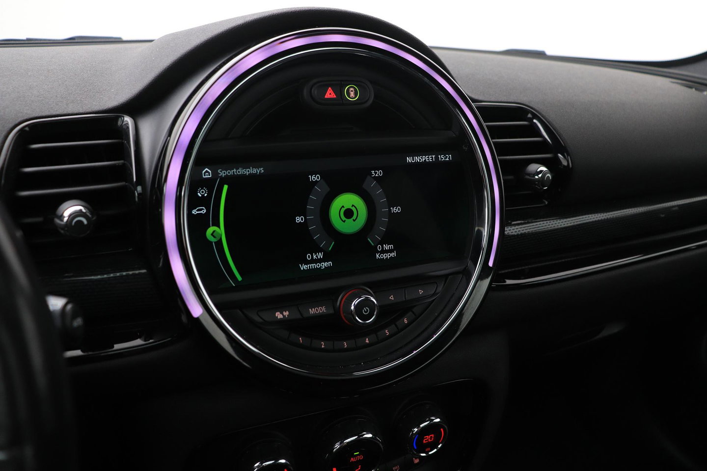 MINI Clubman 2.0 Cooper S Chili Serious Business | Panoramadak | Trekhaak | Keyless | Stoelverwarming | LED | 19 Inch