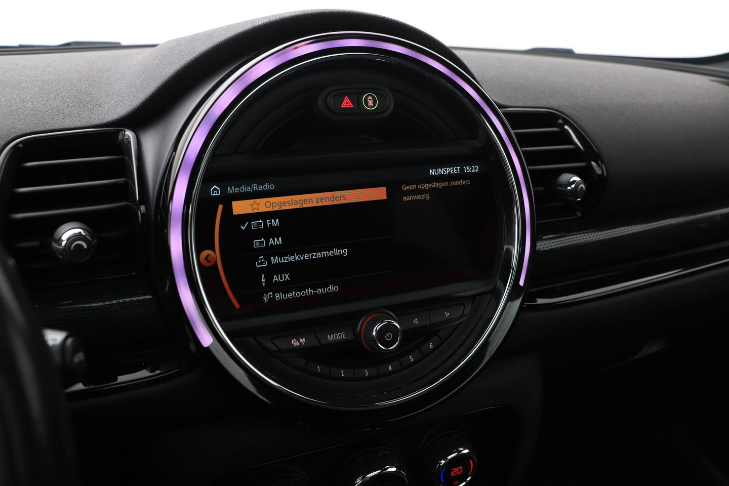 MINI Clubman 2.0 Cooper S Chili Serious Business | Panoramadak | Trekhaak | Keyless | Stoelverwarming | LED | 19 Inch