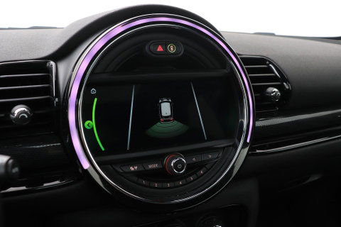 MINI Clubman 2.0 Cooper S Chili Serious Business | Panoramadak | Trekhaak | Keyless | Stoelverwarming | LED | 19 Inch