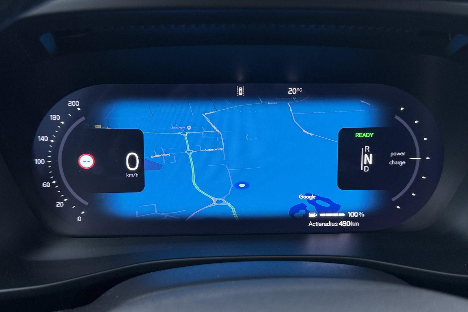 Volvo EX40 Twin Motor Plus Black Edition 82 kWh | ACC | Panoramadak | 360° Camera | Harman/Kardon | Stoel+Stuurverwarming | 20 Inch
