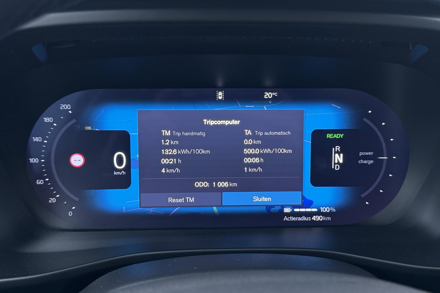 Volvo EX40 Twin Motor Plus Black Edition 82 kWh | ACC | Panoramadak | 360° Camera | Harman/Kardon | Stoel+Stuurverwarming | 20 Inch
