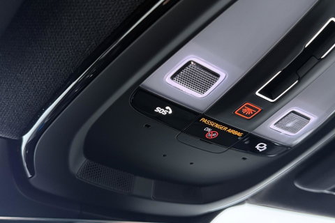 Volvo EX40 Twin Motor Plus Black Edition 82 kWh | ACC | Panoramadak | 360° Camera | Harman/Kardon | Stoel+Stuurverwarming | 20 Inch