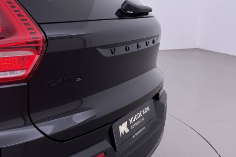 Volvo EX40 Twin Motor Plus Black Edition 82 kWh | ACC | Panoramadak | 360° Camera | Harman/Kardon | Stoel+Stuurverwarming | 20 Inch
