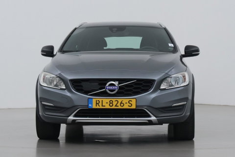 Volvo V60 Cross Country 2.0 D3 Momentum Business | Trekhaak | Navigatie | Cruise Control | Parkeersensoren | 18 Inch