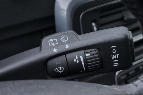 Volvo V60 Cross Country 2.0 D3 Momentum Business | Trekhaak | Navigatie | Cruise Control | Parkeersensoren | 18 Inch