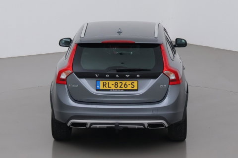 Volvo V60 Cross Country 2.0 D3 Momentum Business | Trekhaak | Navigatie | Cruise Control | Parkeersensoren | 18 Inch