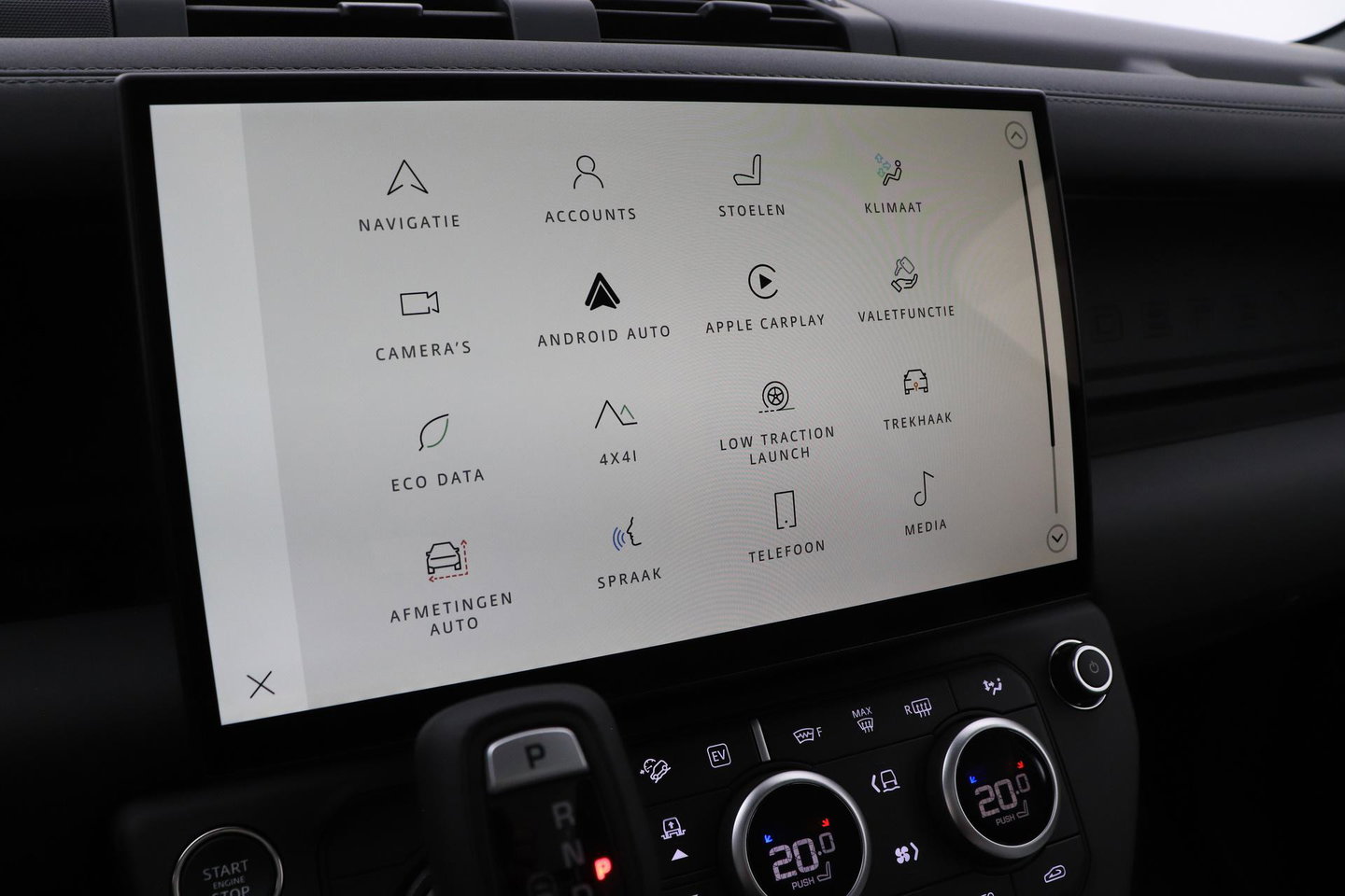 Land Rover Defender 2.0 P300e 110 X-Dynamic SE | FACELIFT | ACC | Panoramadak | ClearSight | Stoel+Stuurverwarming | Trekhaak