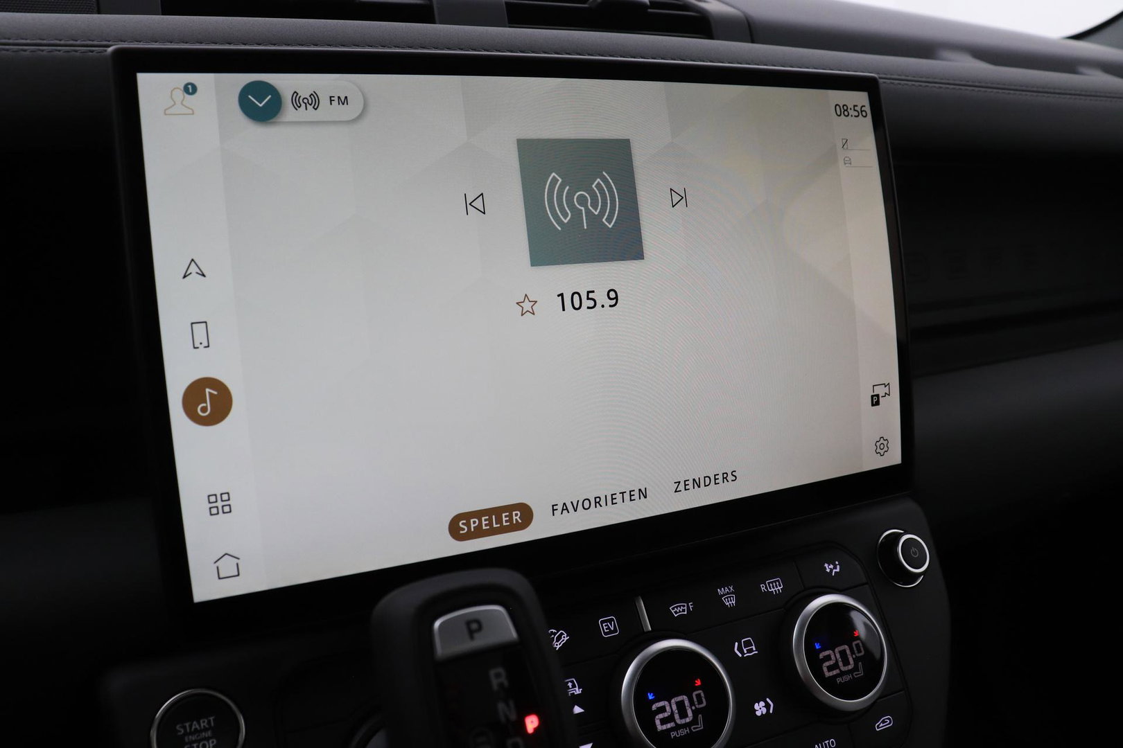 Land Rover Defender 2.0 P300e 110 X-Dynamic SE | FACELIFT | ACC | Panoramadak | ClearSight | Stoel+Stuurverwarming | Trekhaak