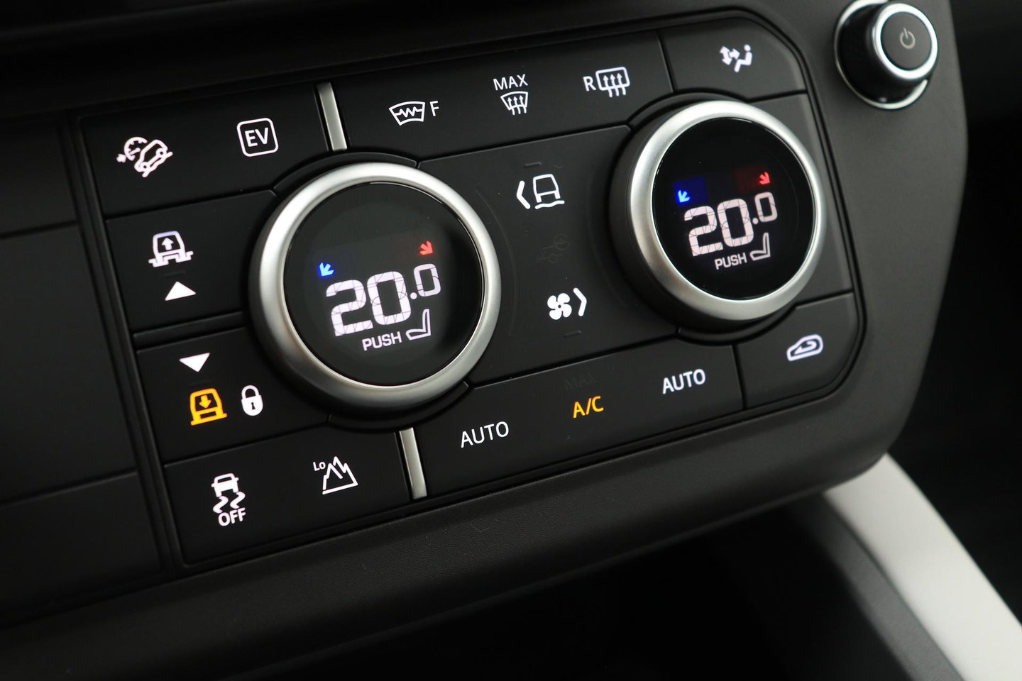 Land Rover Defender 2.0 P300e 110 X-Dynamic SE | FACELIFT | ACC | Panoramadak | ClearSight | Stoel+Stuurverwarming | Trekhaak
