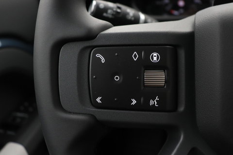 Land Rover Defender 2.0 P300e 110 X-Dynamic SE | FACELIFT | ACC | Panoramadak | ClearSight | Stoel+Stuurverwarming | Trekhaak