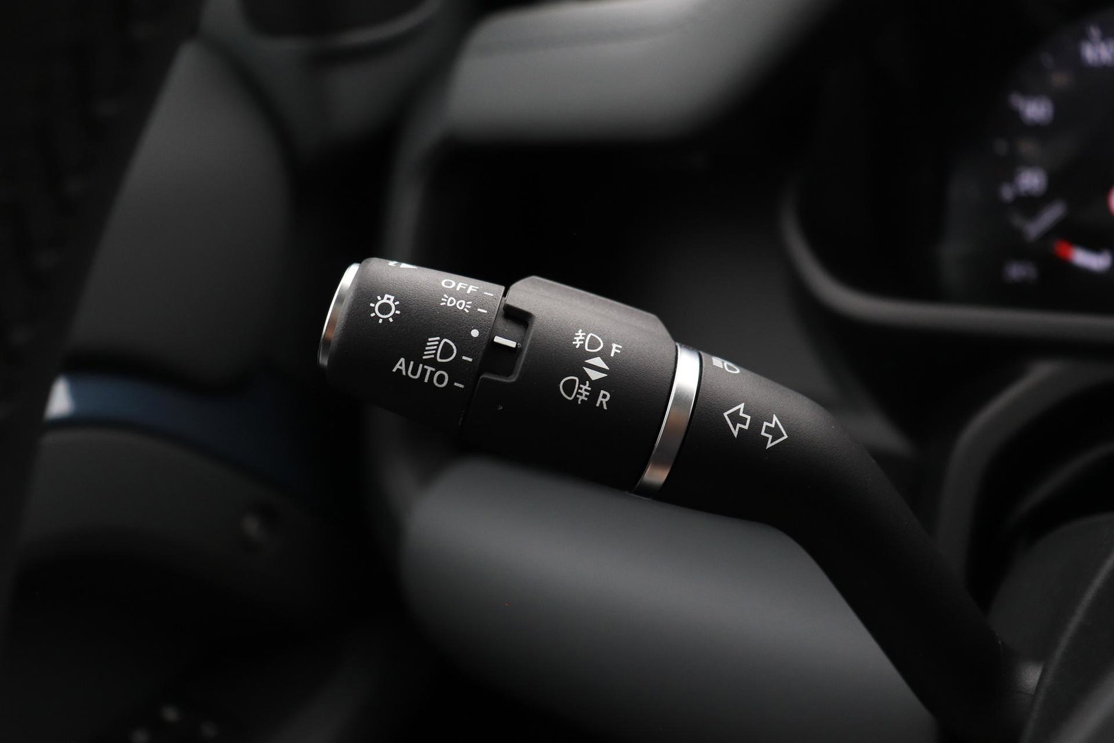 Land Rover Defender 2.0 P300e 110 X-Dynamic SE | FACELIFT | ACC | Panoramadak | ClearSight | Stoel+Stuurverwarming | Trekhaak