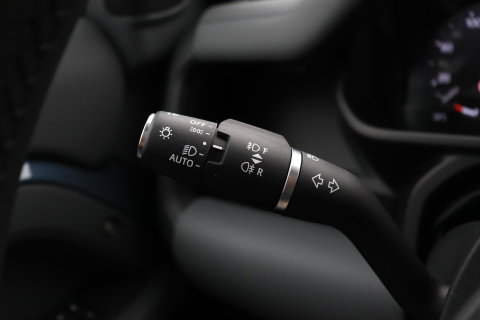 Land Rover Defender 2.0 P300e 110 X-Dynamic SE | FACELIFT | ACC | Panoramadak | ClearSight | Stoel+Stuurverwarming | Trekhaak