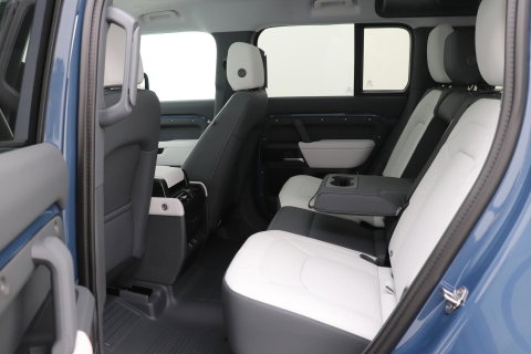 Land Rover Defender 2.0 P300e 110 X-Dynamic SE | FACELIFT | ACC | Panoramadak | ClearSight | Stoel+Stuurverwarming | Trekhaak