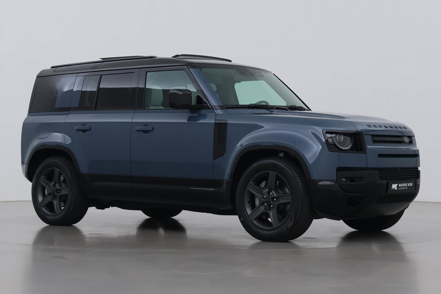 Land Rover Defender 2.0 P300e 110 X-Dynamic SE | FACELIFT | ACC | Panoramadak | ClearSight | Stoel+Stuurverwarming | Trekhaak